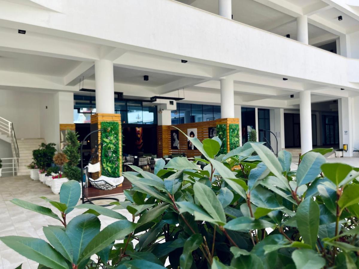 Sole Terraces